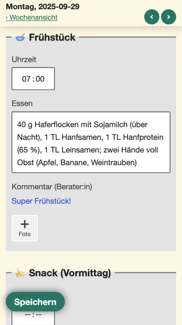 Nutrition Logs Tageseintrag aus Sicht von Kundinnen und Kunden: Feld 'Frühstück' mit Uhrzeit 07:00 sowie ein Text für das Frühstück. Kommentar von Berater:in 'Super Frühstück!' in blauer Farbe sichtbar aber nicht änderbar.